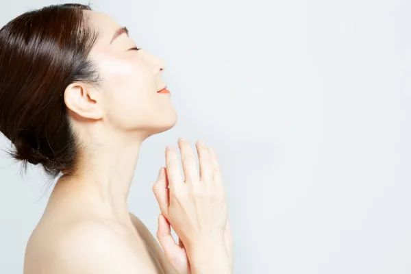 烟酰胺单核苷酸在化妆品中的功效和作用