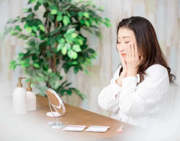 谷胱甘肽与肌肽，护肤配方里的守护者